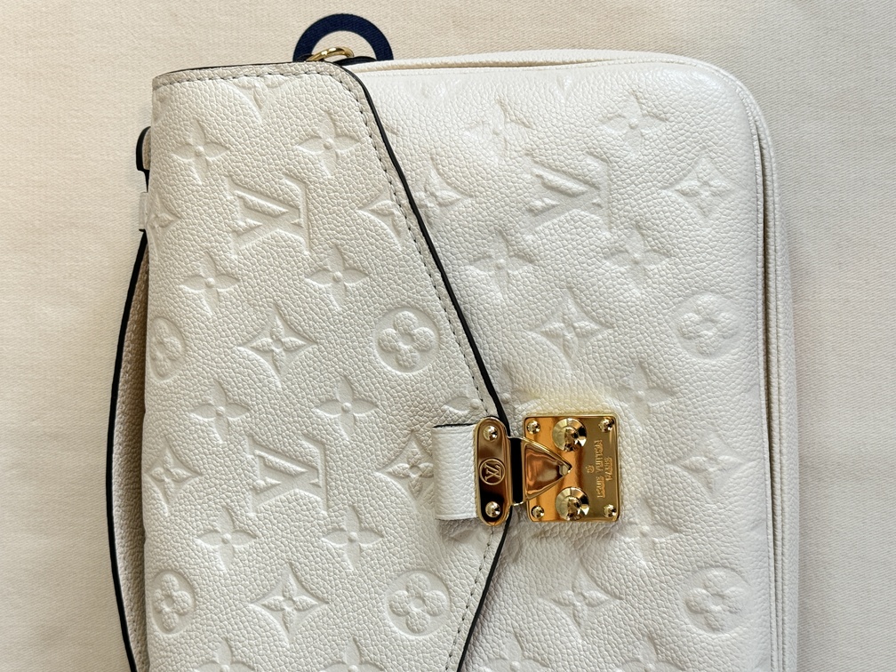 Pochette Metis Empreinte creme